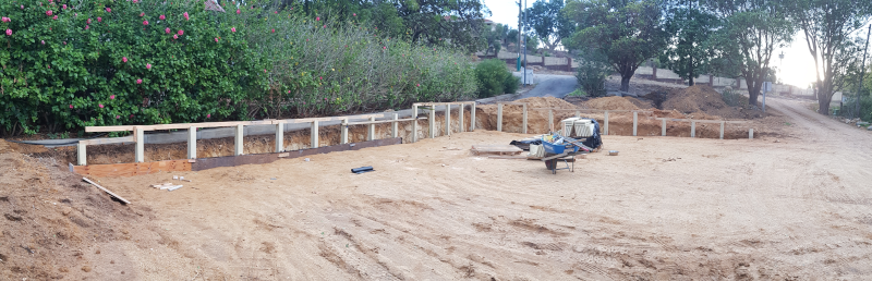 Shed retaining wall